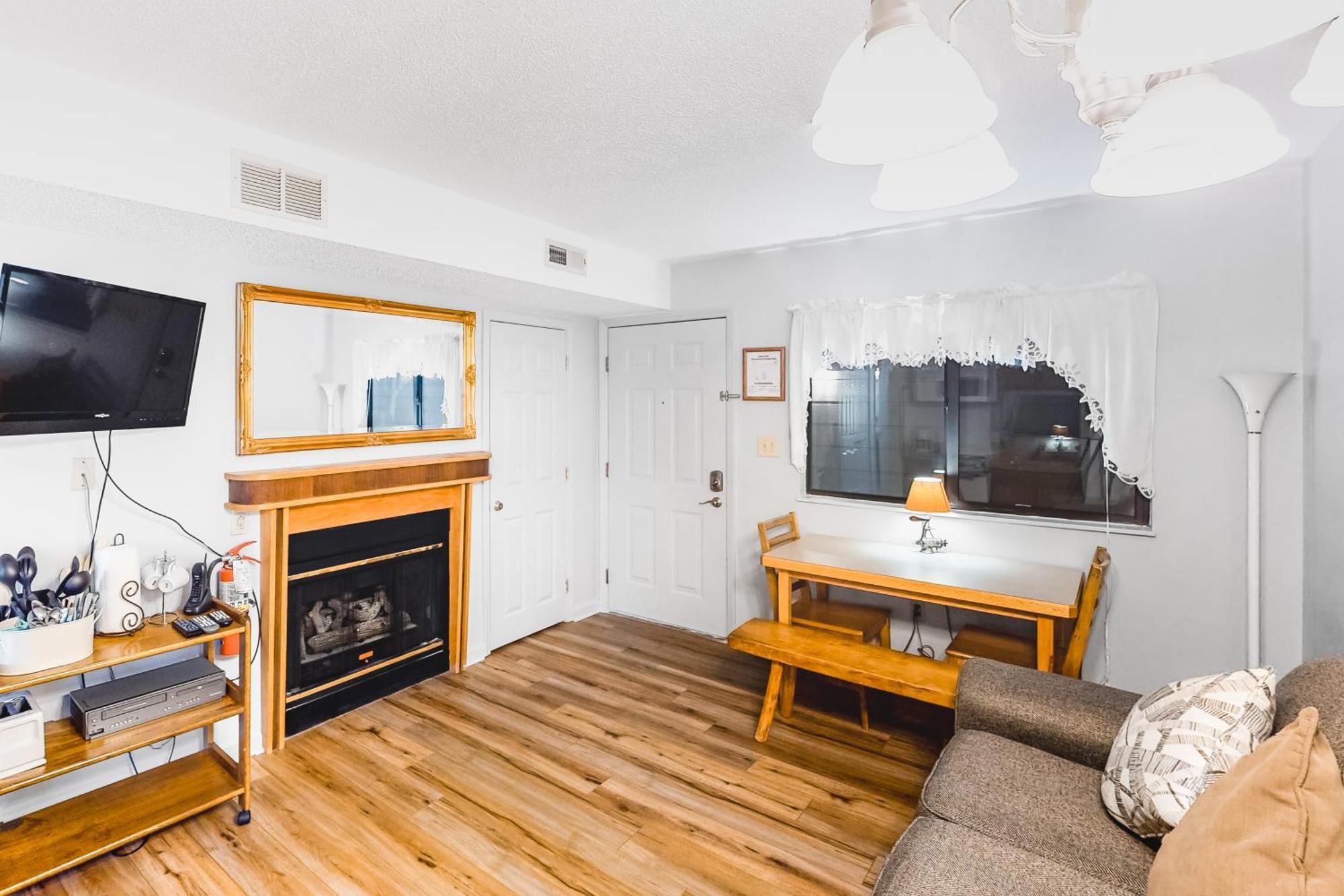 The Laurel Inn Gatlinburg Room photo